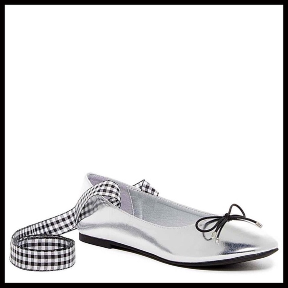 MADDEN GIRL SILVER RIBBON LACE UP BALLET FLATS A3C - Picture 4 of 8